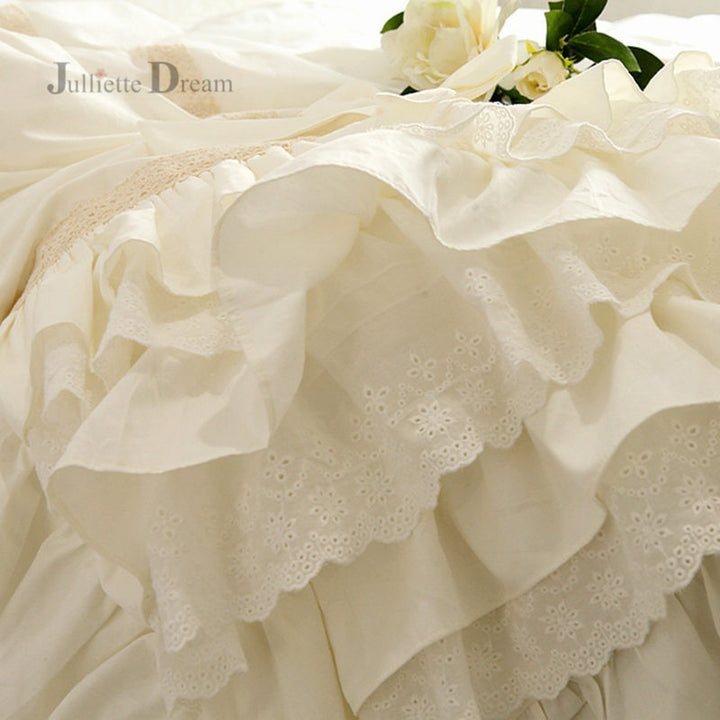 Luxury European queen beige ruffle lace duvet bedcovers