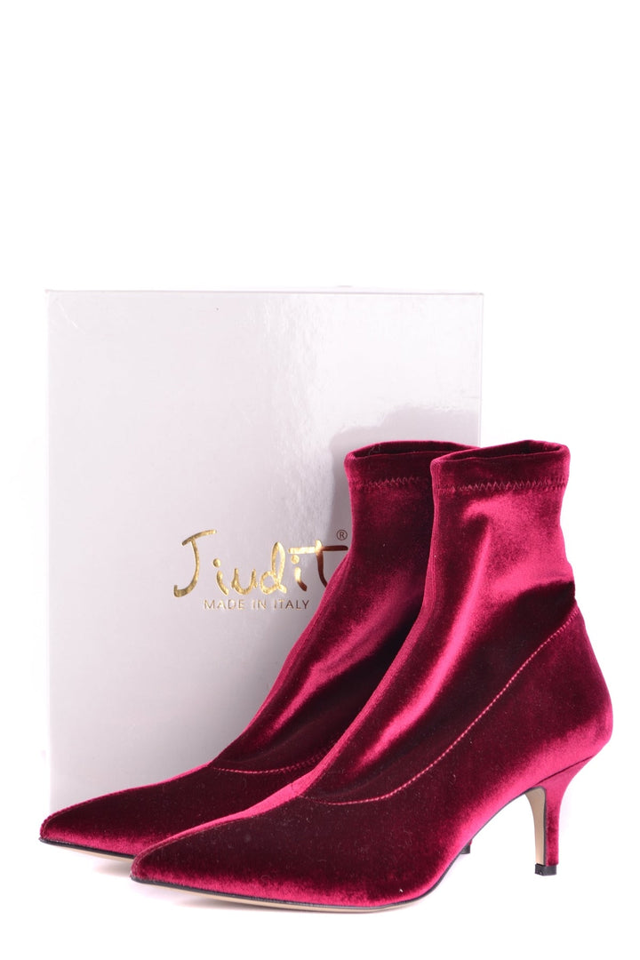 Apparel & Accessories > Shoes jiudit