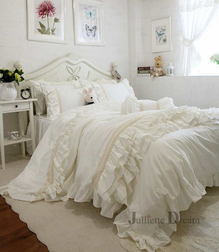 Luxury European queen beige ruffle lace duvet bedcovers