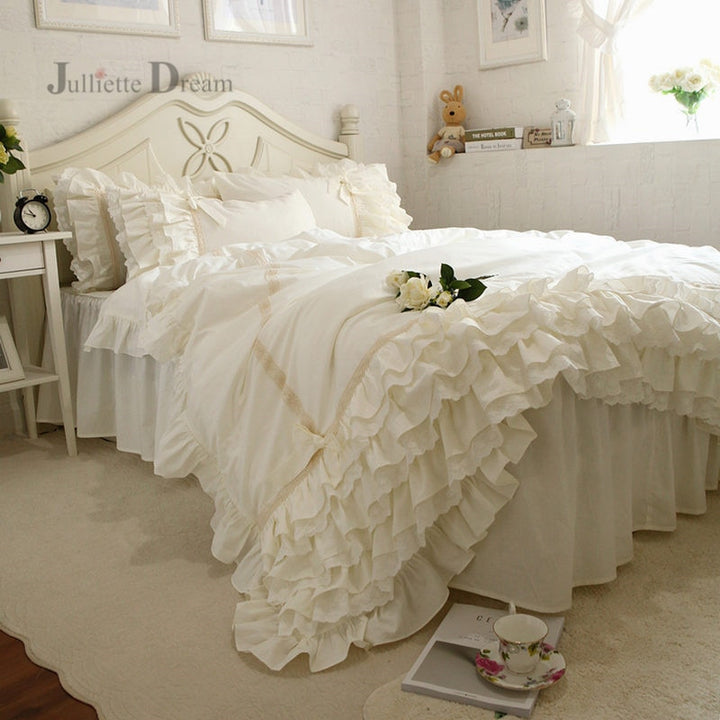 Luxury European queen beige ruffle lace duvet bedcovers