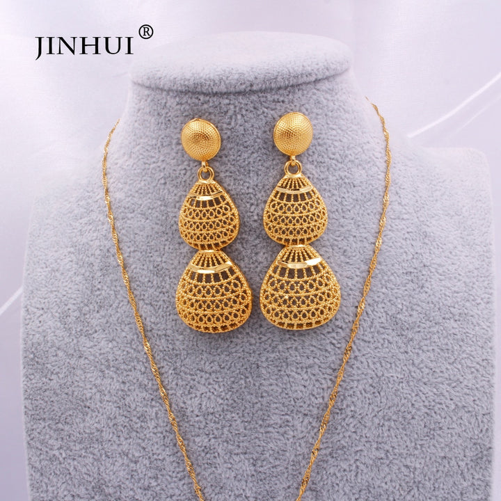 Gold color wedding jewelry for womens