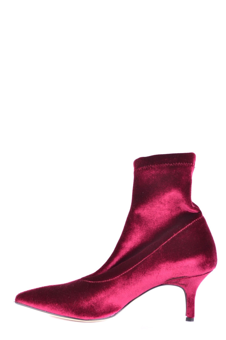 Apparel & Accessories > Shoes jiudit