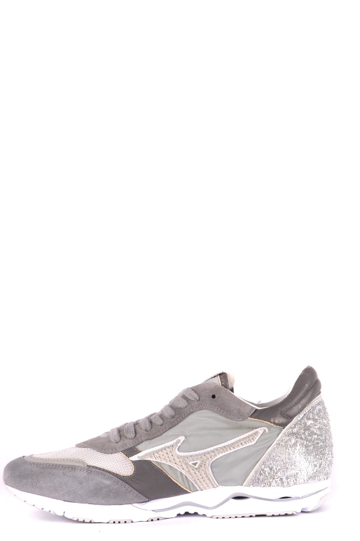 Apparel & Accessories > Shoes mizuno1906