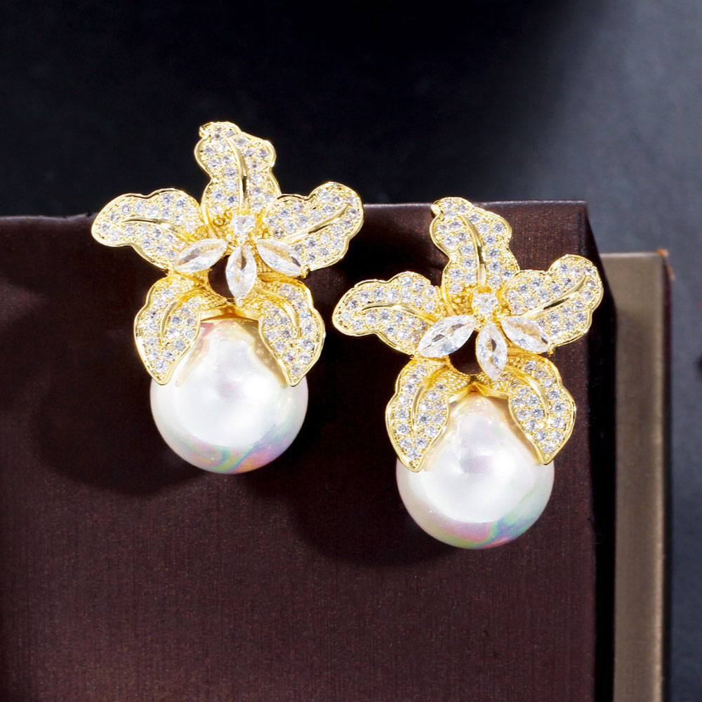 Fashion jewelry 18k gold plated cubic zircon big round flower drop earrings with pearl