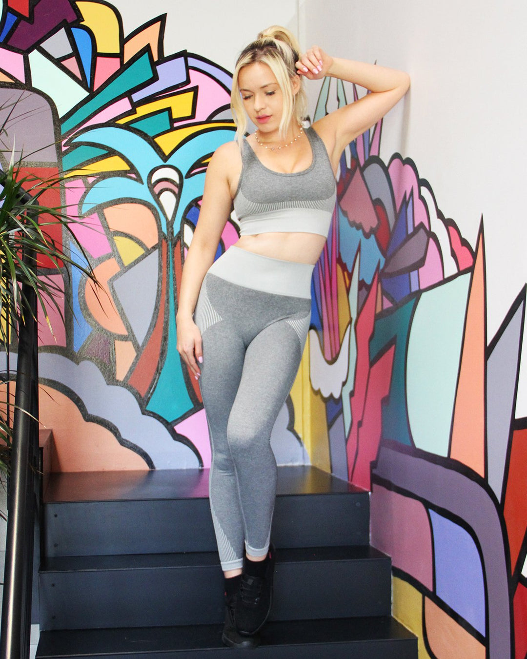 Isalda Seamless Leggings & Sports Bra Set - Grey