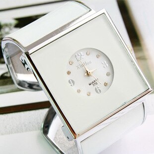 Fashion bracelet simple women watch