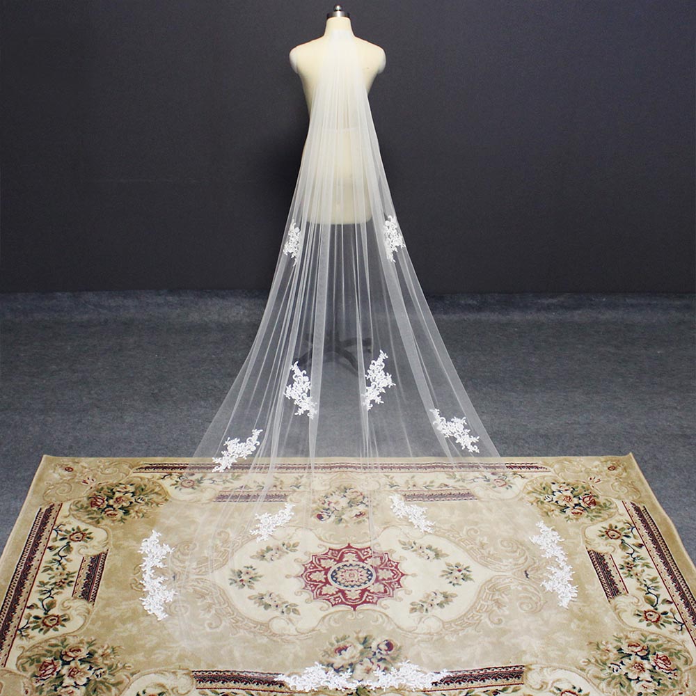 Elegant Long Wedding Veil With Lace Appliques White Ivory Soft Tulle 3 Meters Bridal Veil With Comb Wedding Accessories