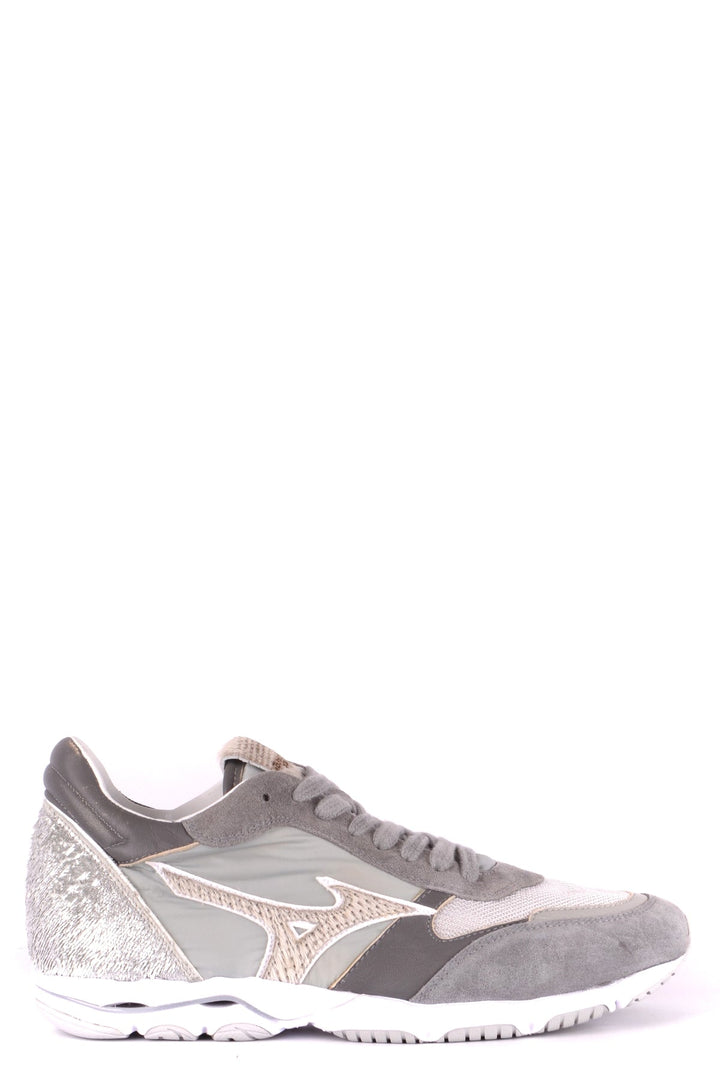 Apparel & Accessories > Shoes mizuno1906